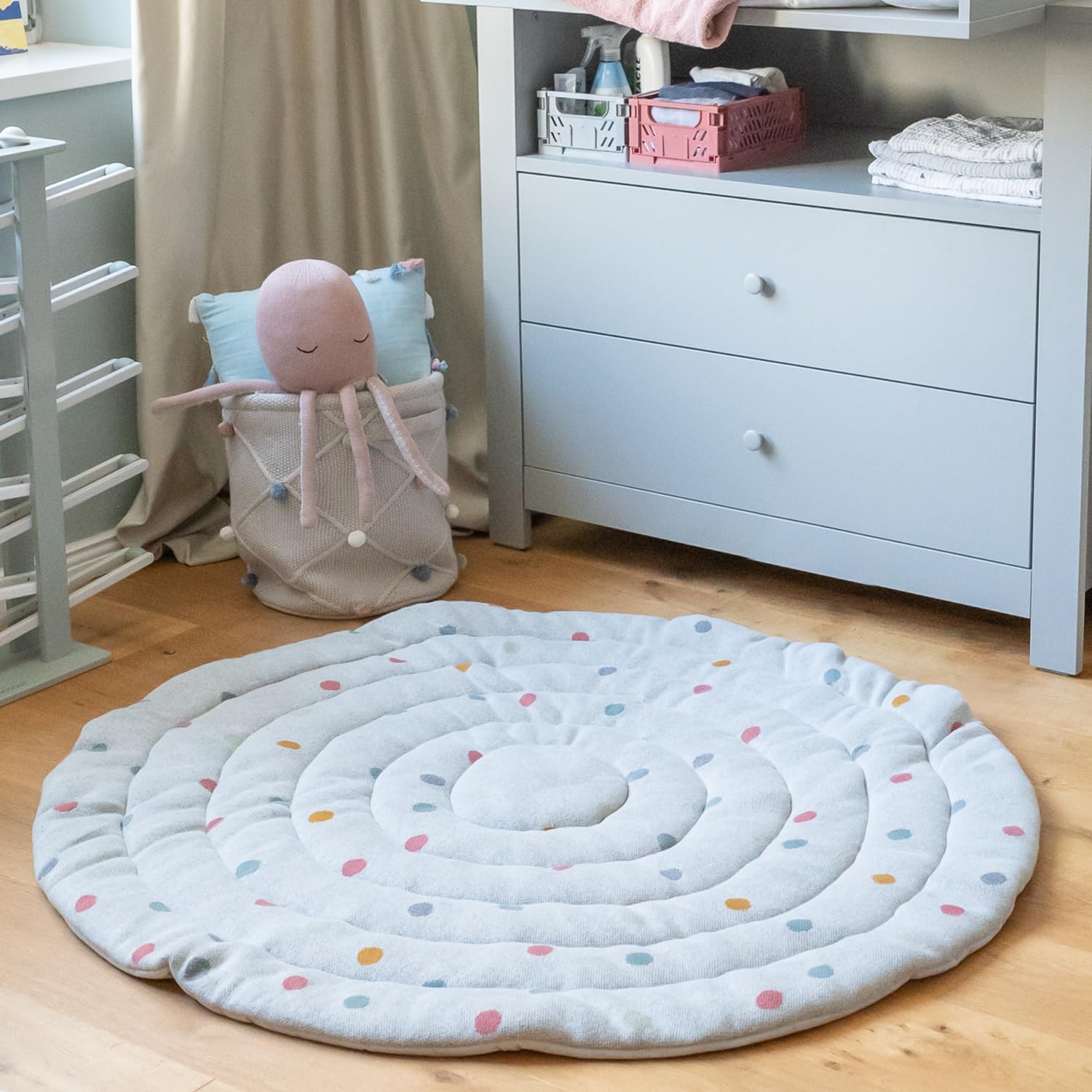 kindsgut-krabbeldecke-baby-rund-120-cm-baumwolle-punkte-grau image 3