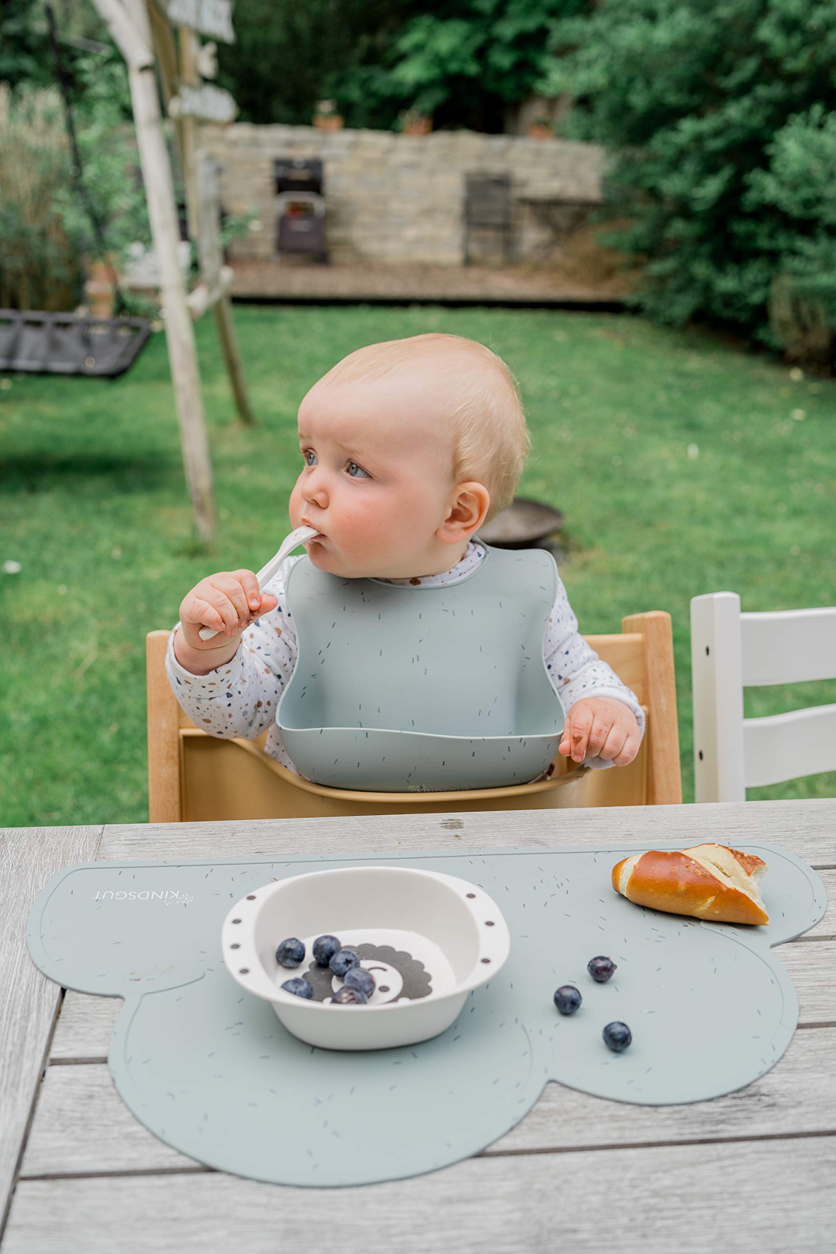 kindsgut-platzdeckchen-tischset-baby-silikon-wolke-aquamarin-streusel image 4