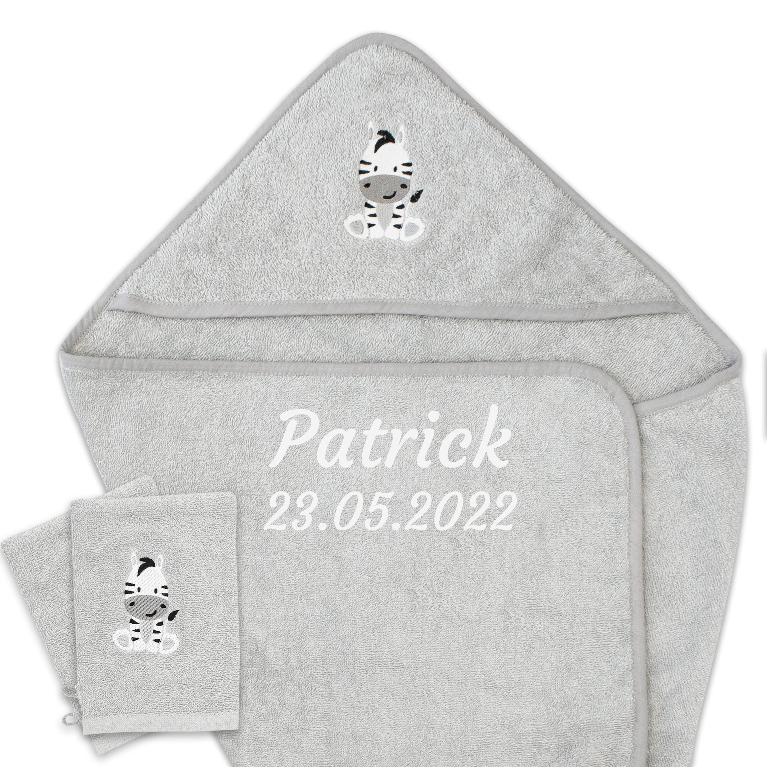babykajo-kapuzenhandtuch-80x80cm-mit-name-bestickt-2-waschlappen image 1