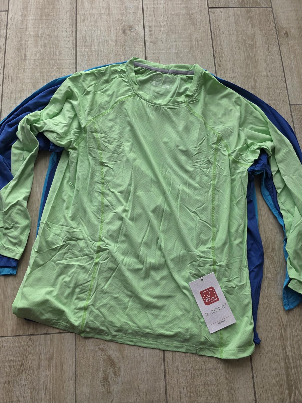 Solide Alltags-Shirts